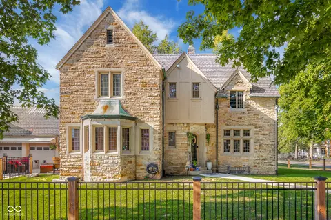906 Franklin St, Columbus, IN 47201