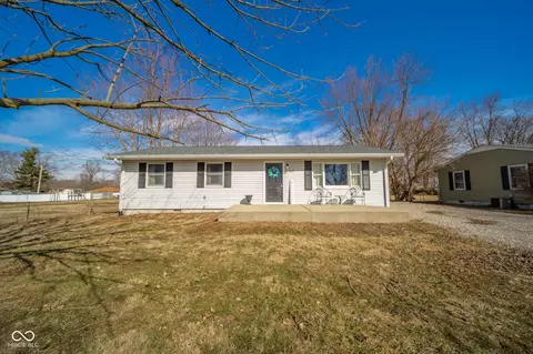 540 Barnett Ct, Whiteland, IN 46184