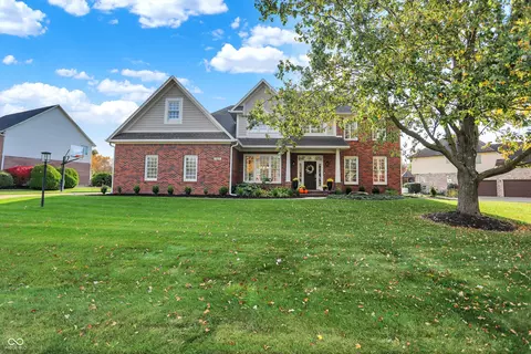 11573 Westbury Pl Dr, Carmel, IN 46032
