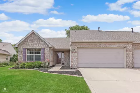 1488 Hamilton Dr, Greenwood, IN 46143
