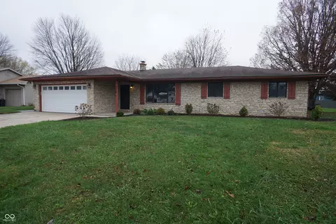 378 Pheasant Run Dr, Batesville, IN 47006