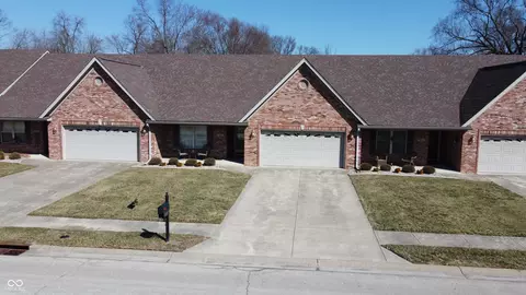 1912 Angel Run, Sellersburg, IN 47172