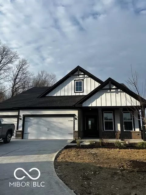 4940 Elaine Ct, Noblesville, IN 46062