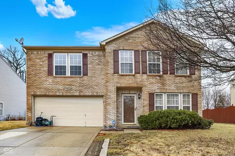 10270 Yosemite Ln, Indianapolis, IN 46234