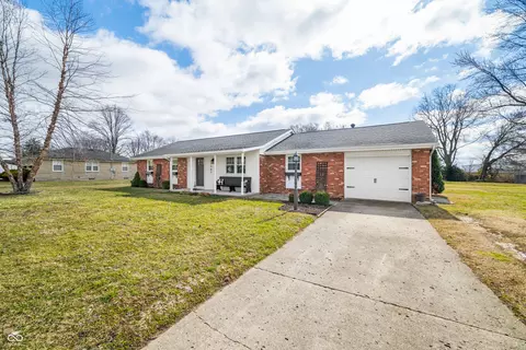1567 W 2nd St, Seymour, IN 47274