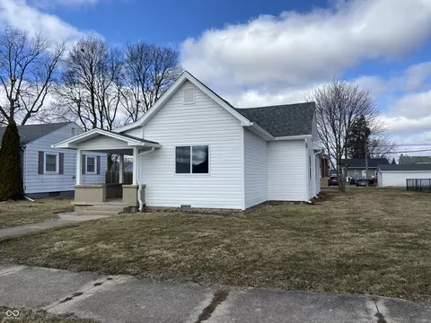 2712 S A St, Elwood, IN 46036