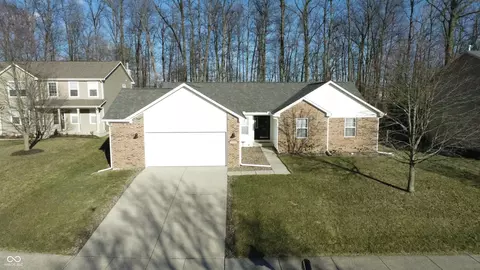 17051 Rainier Cir, Noblesville, IN 46062