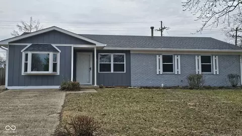 416 Sayre Dr, Greenwood, IN 46143