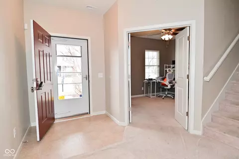 Entry Way - 2336 Boneset Dr, Plainfield, IN 46168 photo 2 of 4