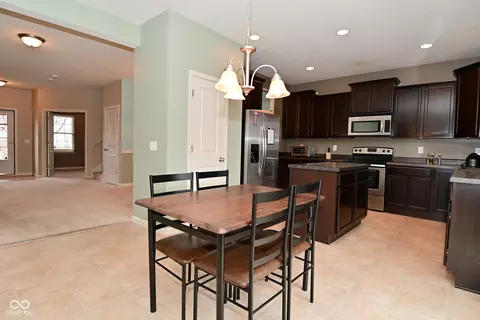 Kitchen - 2336 Boneset Dr, Plainfield, IN 46168 photo 5 of 5