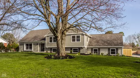 220 Pine Dr, Indianapolis, IN 46260
