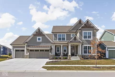 15675 Woodford Dr, Westfield, IN 46074