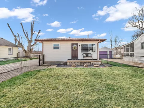 4592 Gordon Dr, Plainfield, IN 46168