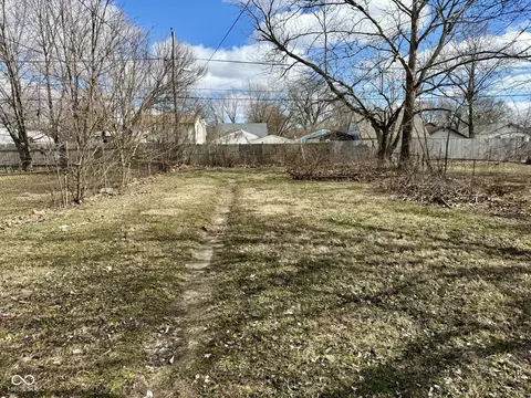 823 Collier St, Indianapolis, IN 46241 photo 21