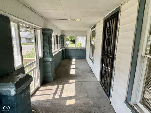 823 Collier St, Indianapolis, IN 46241 photo 4
