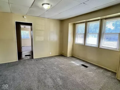 823 Collier St, Indianapolis, IN 46241 photo 8