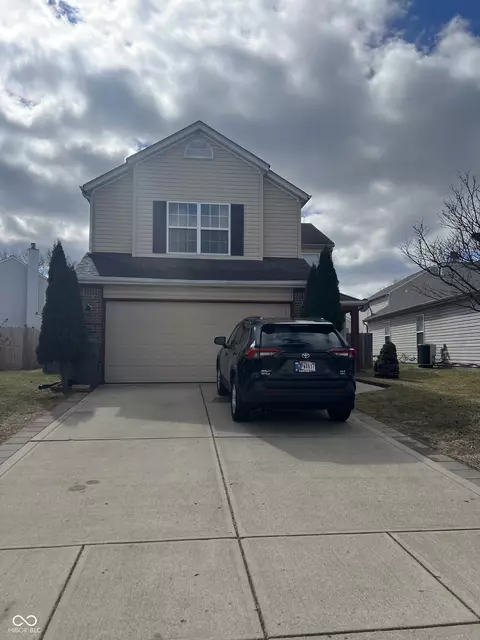 203 Village Green Dr, Indianapolis, IN 46227