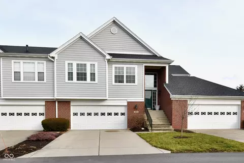 9640 Clover Leaf Ln, Fishers, IN 46038