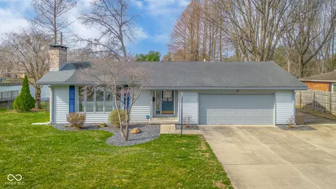 3232 Beech Dr, Columbus, IN 47203