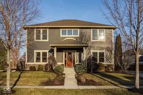 6640 E Deerfield Dr, Zionsville, IN 46077