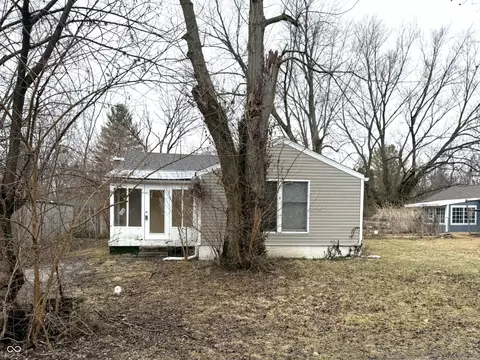 1126 N Mitthoeffer Rd, Indianapolis, IN 46229