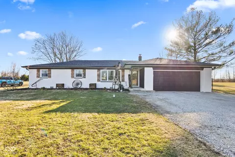 5195 N Frontage Rd, Fairland, IN 46126