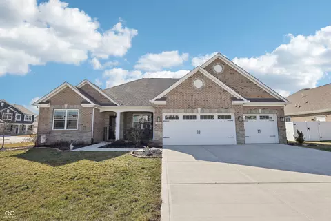 3203 S Cordell Rd, New Palestine, IN 46163