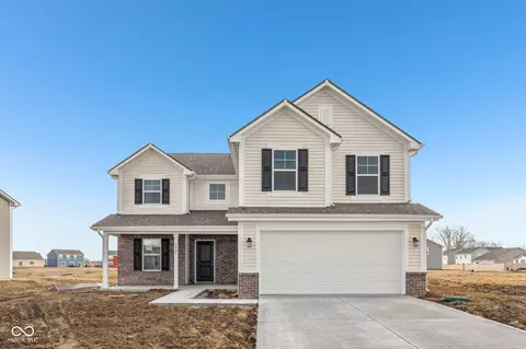 1585 N Regatta Dr, Greenfield, IN 46140