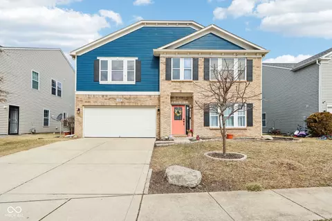 3132 W Meadowbend Dr, Monrovia, IN 46157