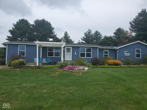 1558 N Santee Dr N, Greensburg, IN 47240