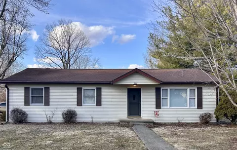 228 W Elm St, Ladoga, IN 47954