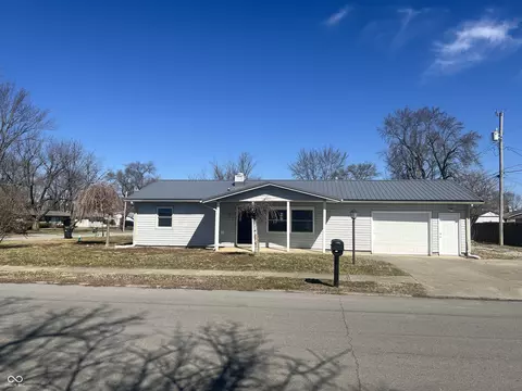 504 Iroquois Dr, Anderson, IN 46012