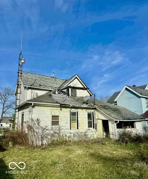 404 E Grant St, Marion, IN 46952 photo 4