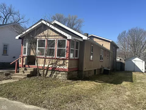2512 N 14th 12 St, Terre Haute, IN 47804