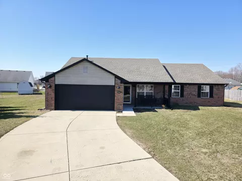 1208 Western Ct, Shelbyville, IN 46176