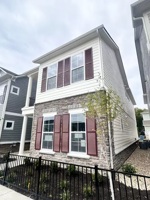 745 Madelyn Dr, Carmel, IN 46032