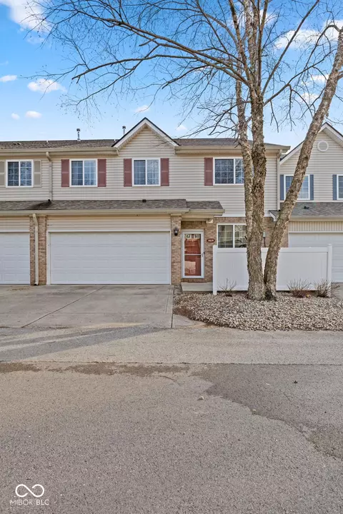 5839 Beacon Cove Way, Indianapolis, IN 46237
