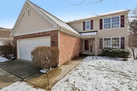 10507 Pineview Cir, Fishers, IN 46038