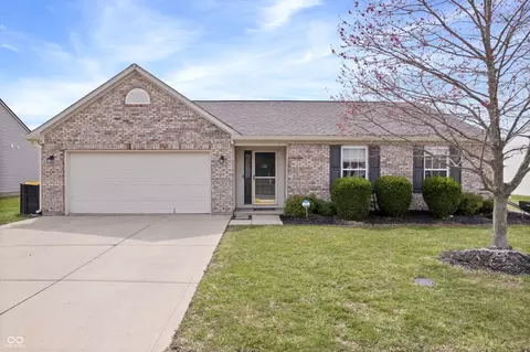6843 W Odessa Way, Mccordsville, IN 46055
