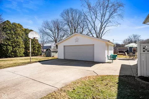 229 W Taylor St, Pendleton, IN 46064 photo 26