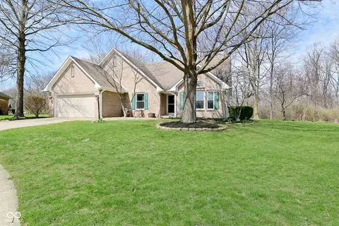 2668 Cressmoor Cir, Indianapolis, IN 46234