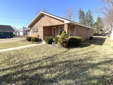 151 N Park Ave, Spencer, IN 47460