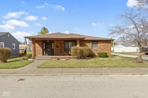 416 Maple St, Tipton, IN 46072