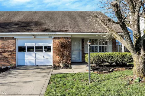 1035 Ina Cir, Franklin, IN 46131