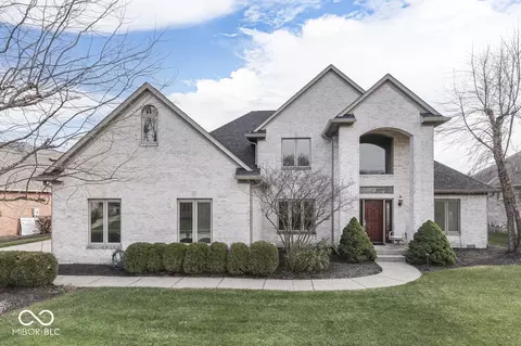 2861 Shadwell Pl, Greenwood, IN 46143