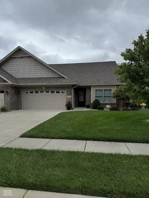 5002 Delray Dr, Columbus, IN 47203