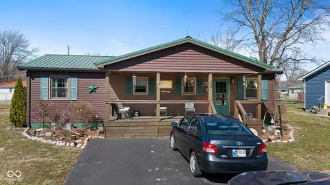 346 Hollan Dr, Austin, IN 47102