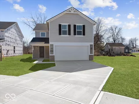1033 Fuller Ln, Shelbyville, IN 46176