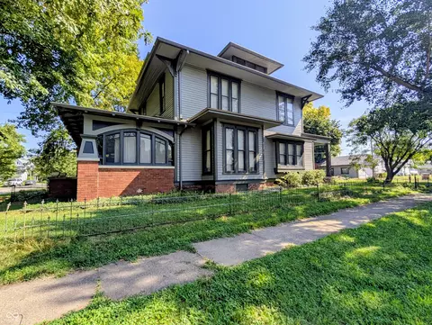 1103 Pearl St, Columbus, IN 47201