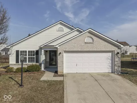2691 Camelot Way, Greenwood, IN 46143